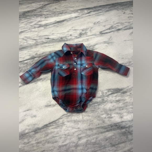 Rafter C Baby Boy Pearl Snap SIZE 6 Month 
Red and Blue Plaid Baby Onesie - Picture 1 of 11